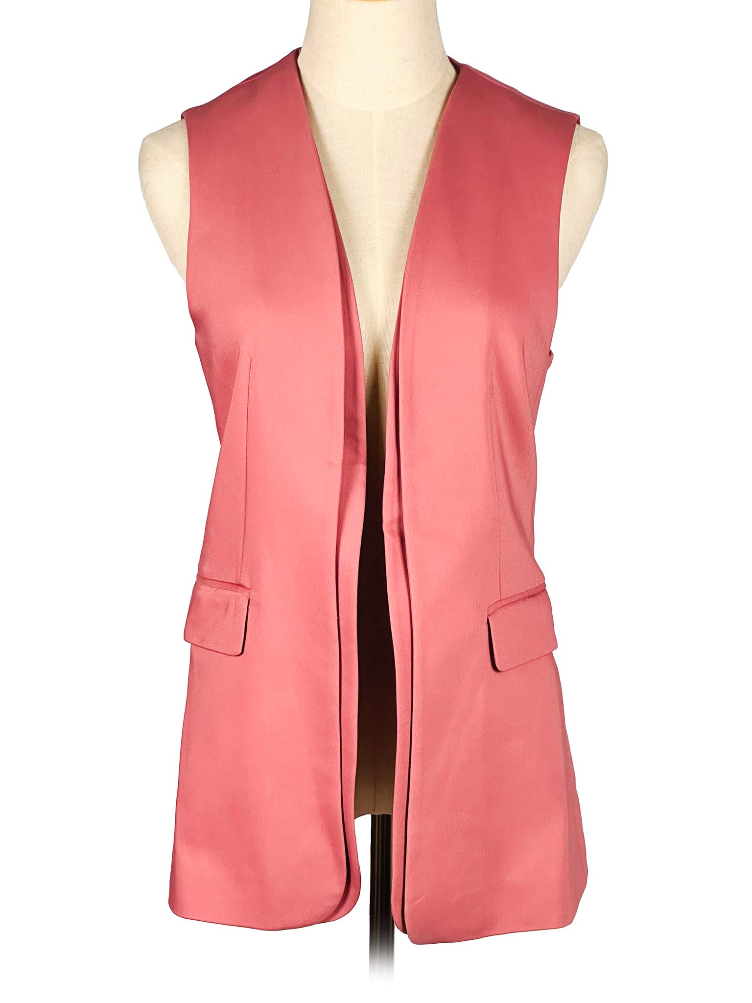 Zara sleeveless pink vest on a mannequin against a white background