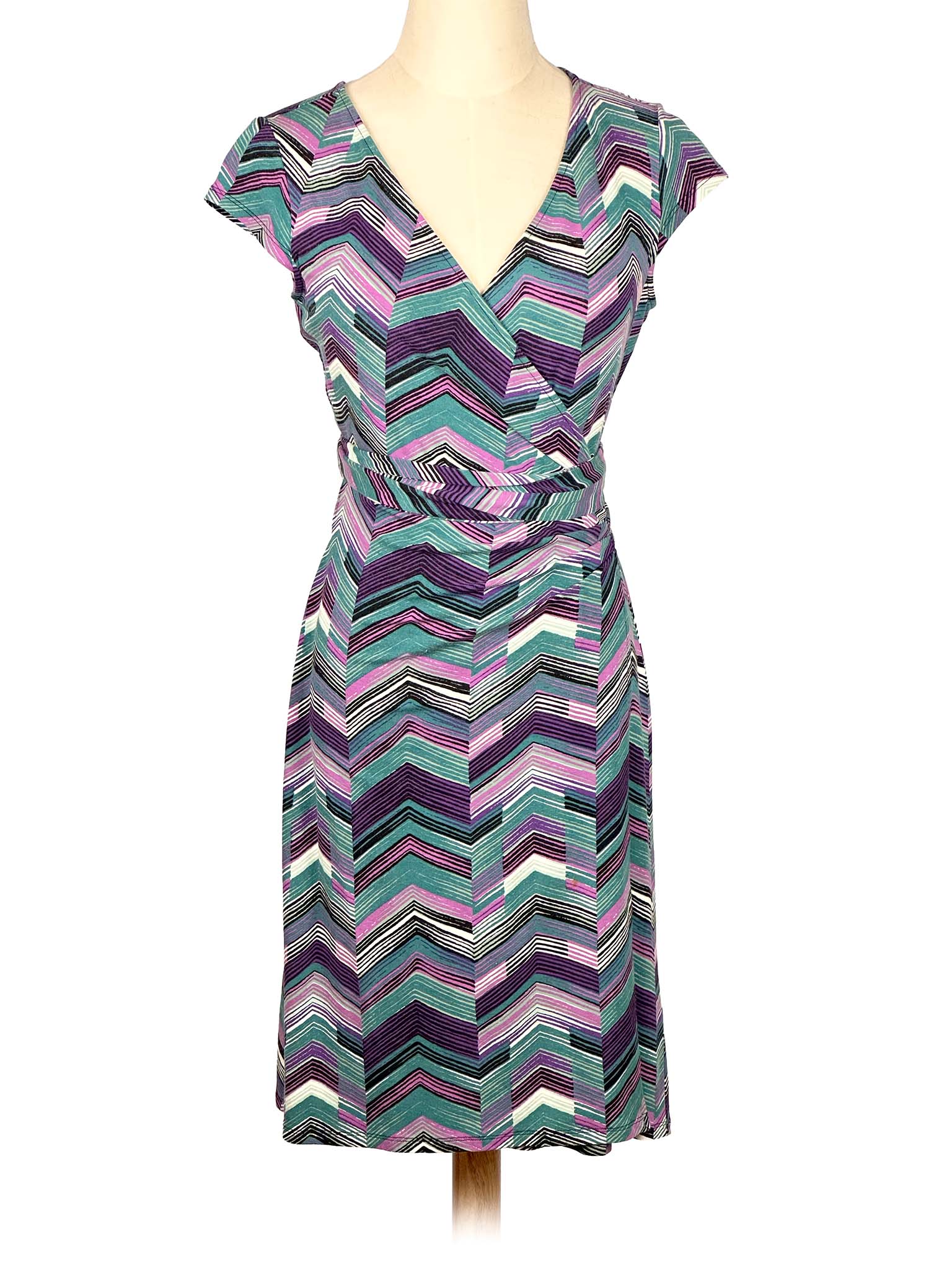 Multicolored zigzag-patterned Ann Taylor dress on a mannequin against a white background