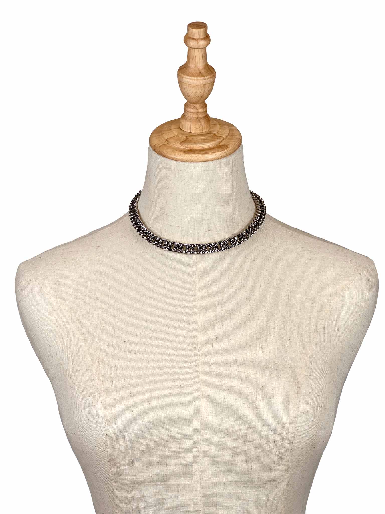 & Other Stories silver chain necklace on a mannequin bust with a white background